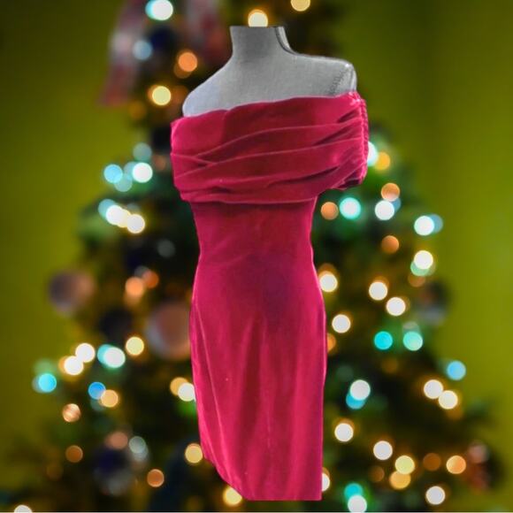 ZUM ZUM VINTAGE Deep Red Velvet Off Shoulder Cocktail Dress SZ 7/8 - Picture 2 of 12